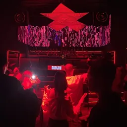 Çınaraltı Club Taksim logosu